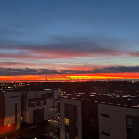 Floor Flat With Sauna, A/c & Free Parking