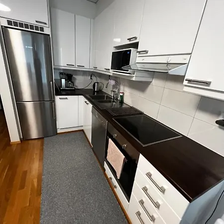 Lejlighed Floor Flat With Sauna, A/c & Free Parking *