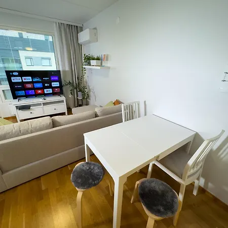 Lejlighed Floor Flat With Sauna, A/c & Free Parking