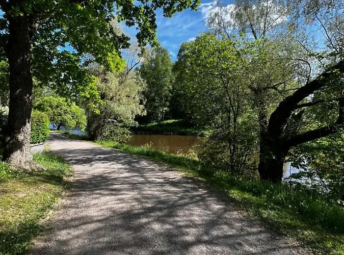 شقة Floor Flat With Sauna, A/c & Free Parking