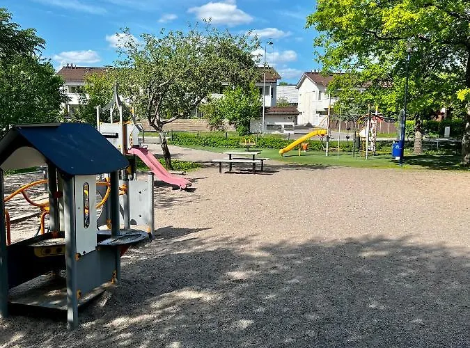 Floor Flat With Sauna, A/c & Free Parking شقة