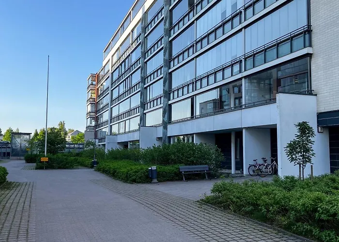 Floor Flat With Sauna, A/c & Free Parking شقة *