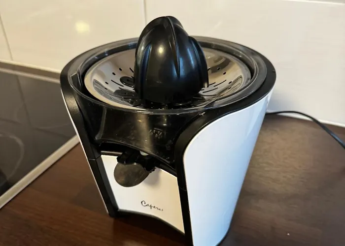 Floor Flat With Sauna, A/c & Free Parking فانتا