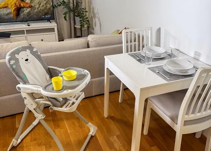 شقة Floor Flat With Sauna, A/c & Free Parking