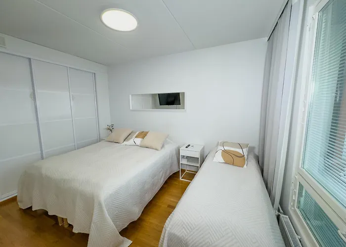 Floor Flat With Sauna, A/c & Free Parking