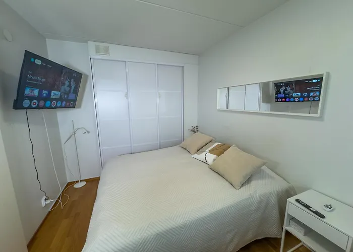 شقة Floor Flat With Sauna, A/c & Free Parking