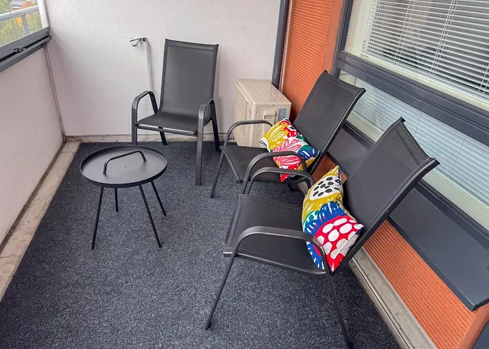 Floor Flat With Sauna, A/c & Free Parking شقة فانتا